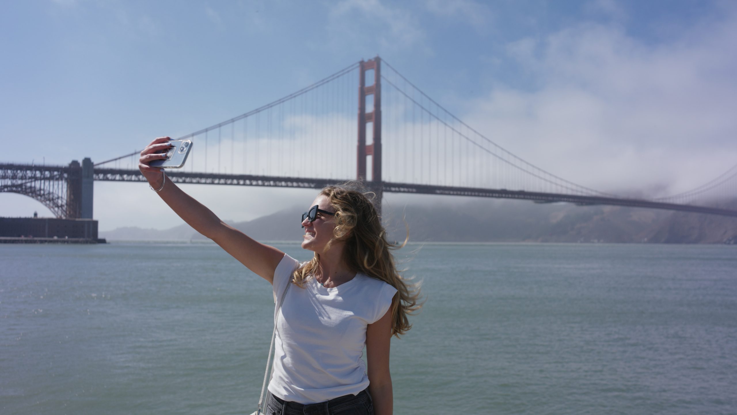 Flo selfie Golden Gate Bridge Wide scaled