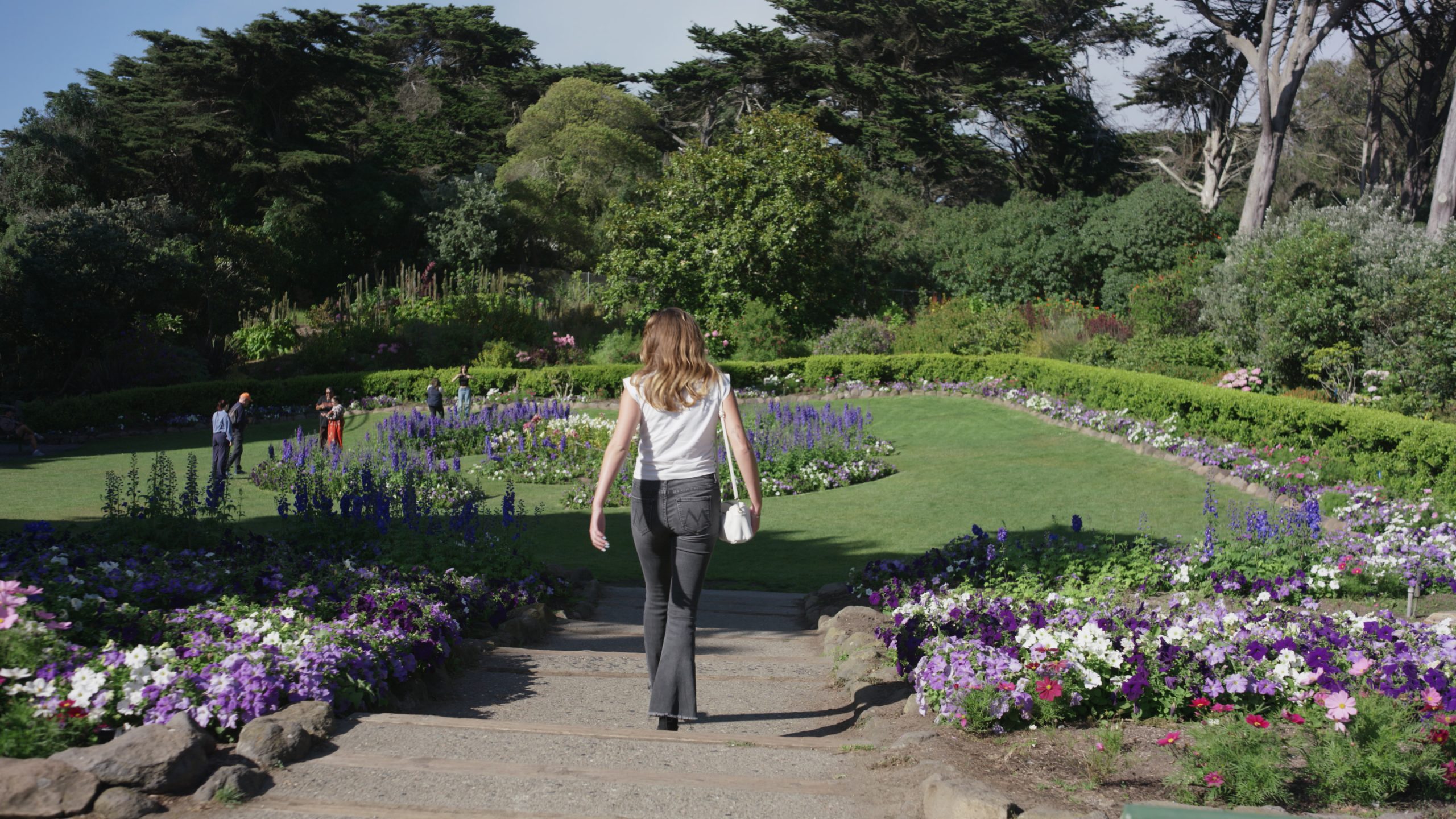 Flo walking into garden scaled